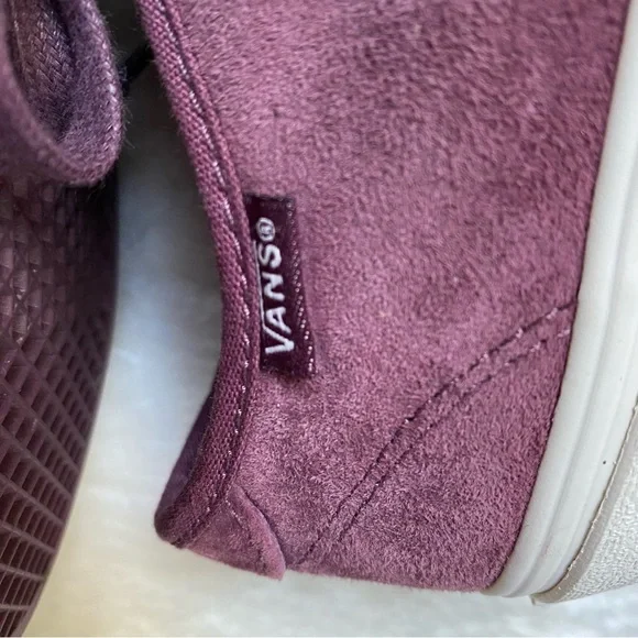 Vans purple suede sneaker SIZE 8 - Picture 4 of 9